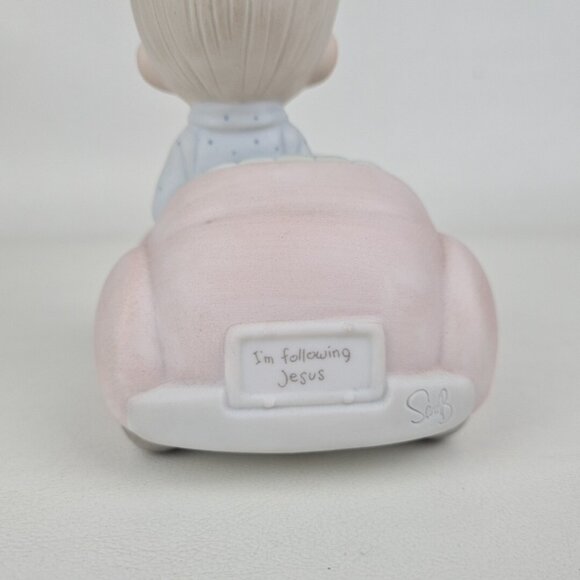 Precious Moments PM-862 I'M FOLLOWING JESUS Boy Holy Bible Porcelain Figurine - Picture 4 of 6